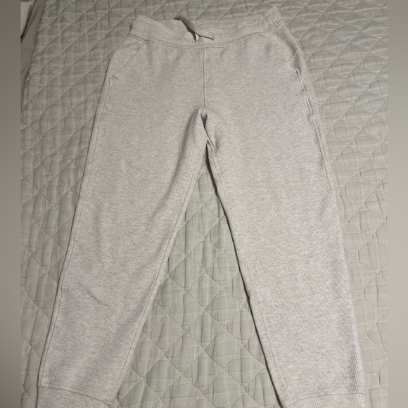 Lululemon Ribbed High Rise Joggers 7/8 - Picture 2 of 4